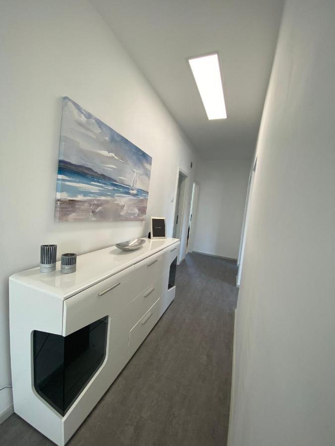 Apartment Milena Kastela Mit Whirlpool Экстерьер фото