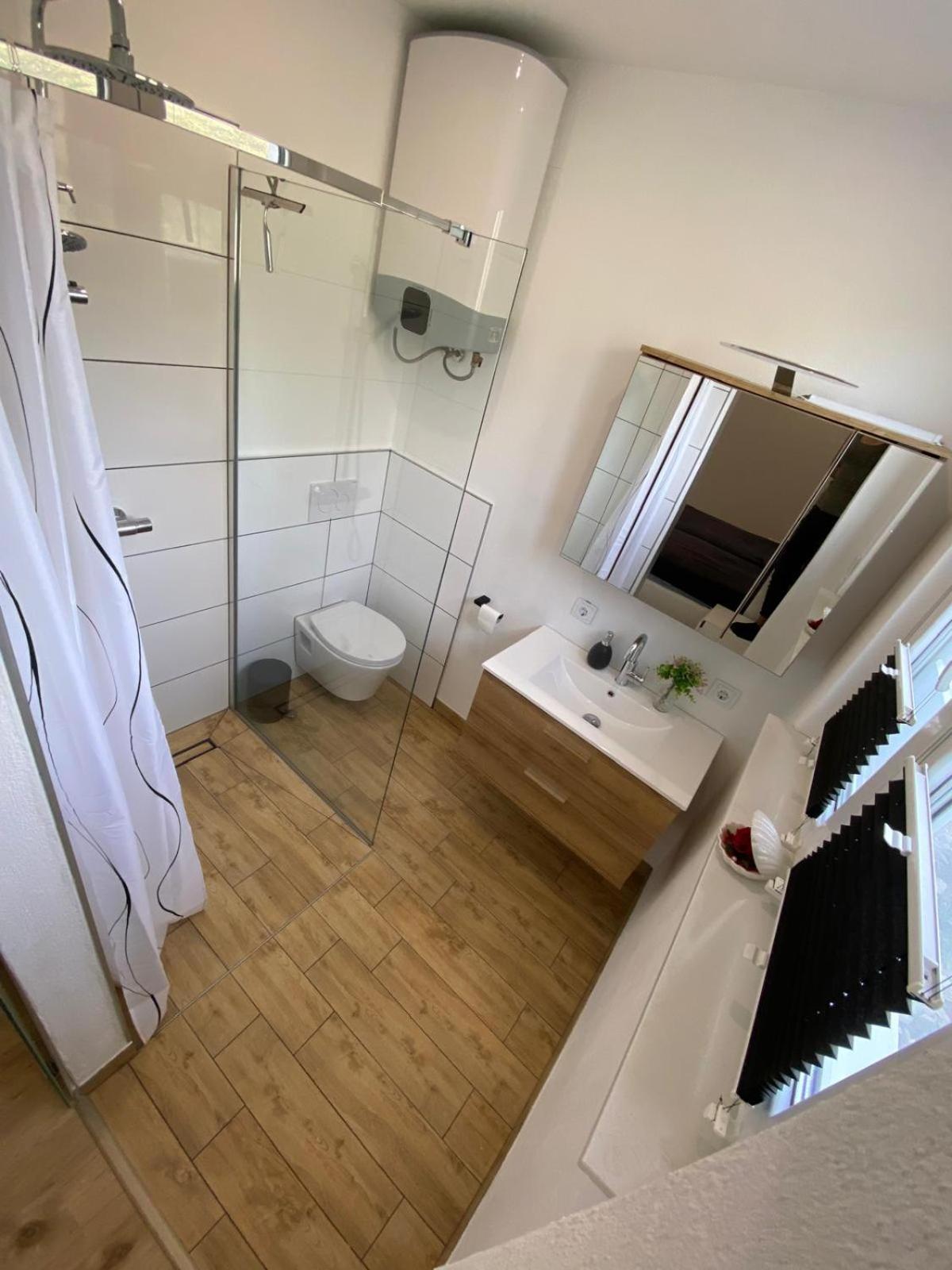 Apartment Milena Kastela Mit Whirlpool Экстерьер фото